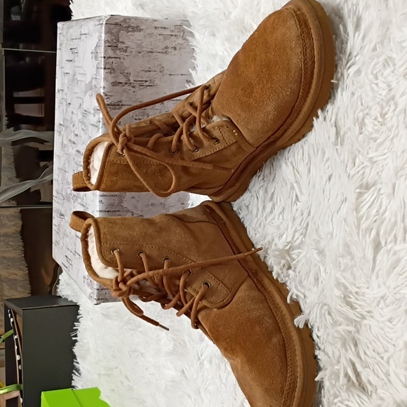 UGG Men\'s 9/Women\'s 10.5 Harkley Chestnut Leather Shearling Lace-Up Boots main image 11